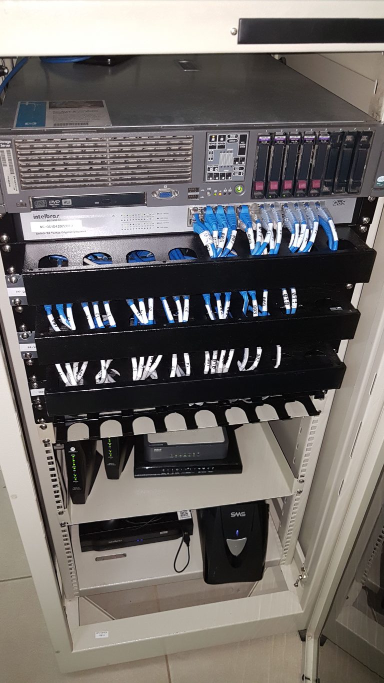 RETROFIT DE RACKS EM CPD 003